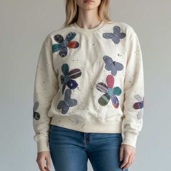 NWOT Tricia Fix Exclusive Denim & Kantha Patchwork Crewneck Sweatshirt in Ivory - Picture 2 of 8